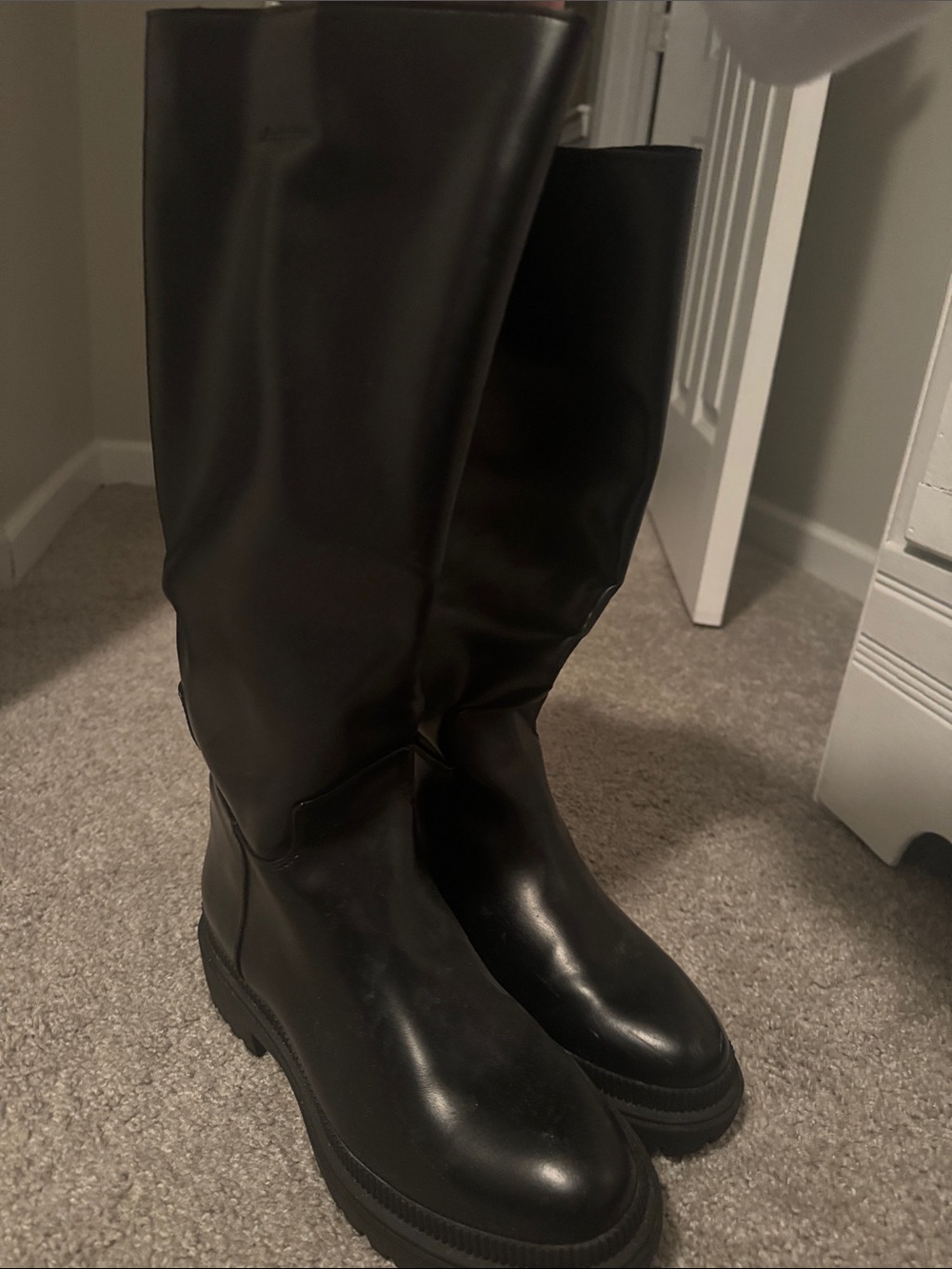 Women's Black Knee-High Combat Boots with Chunky Lug Sole